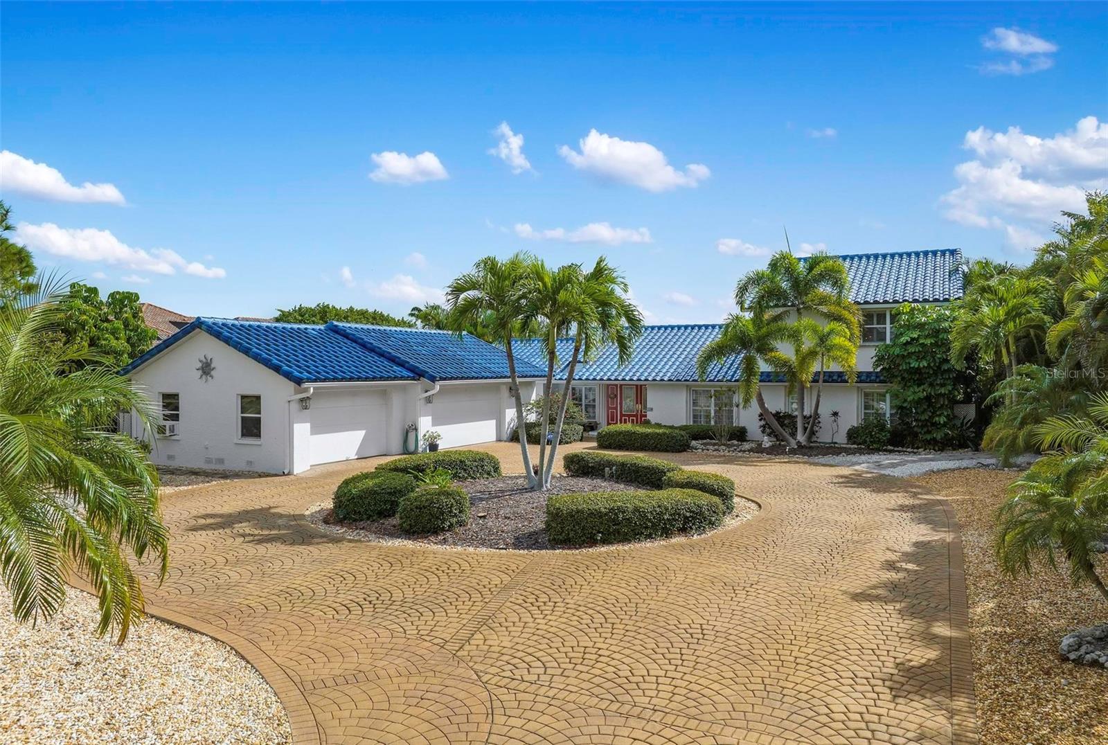 533 KEY ROYALE DR