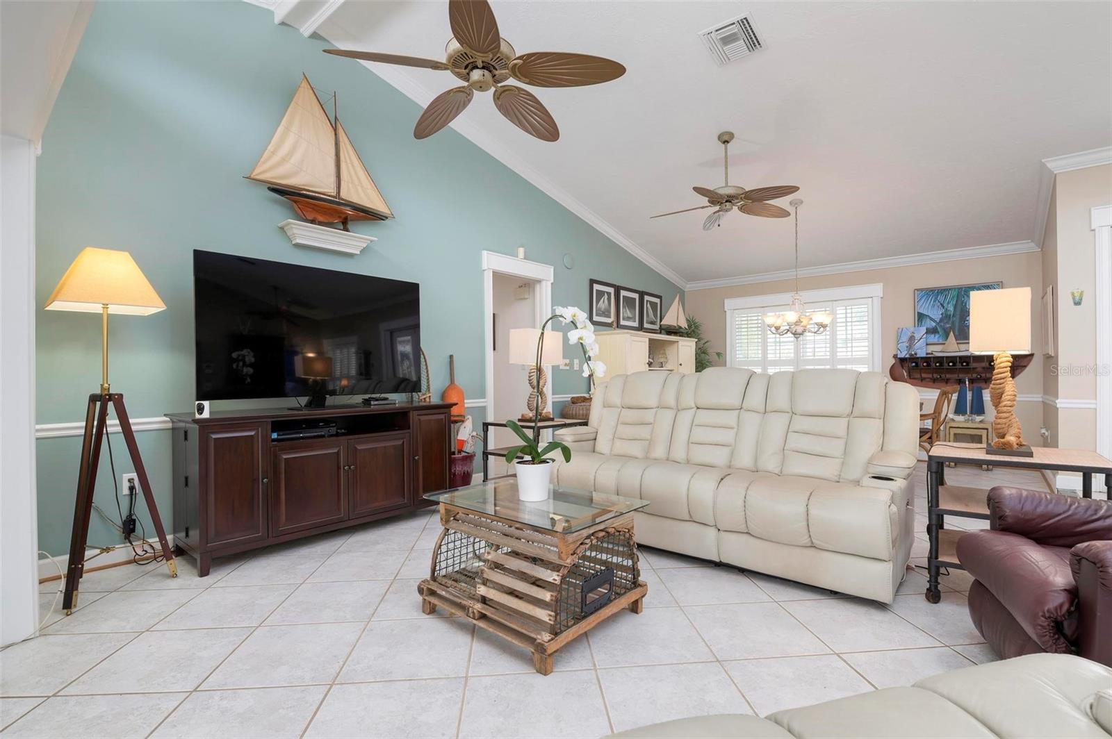 533 KEY ROYALE DR