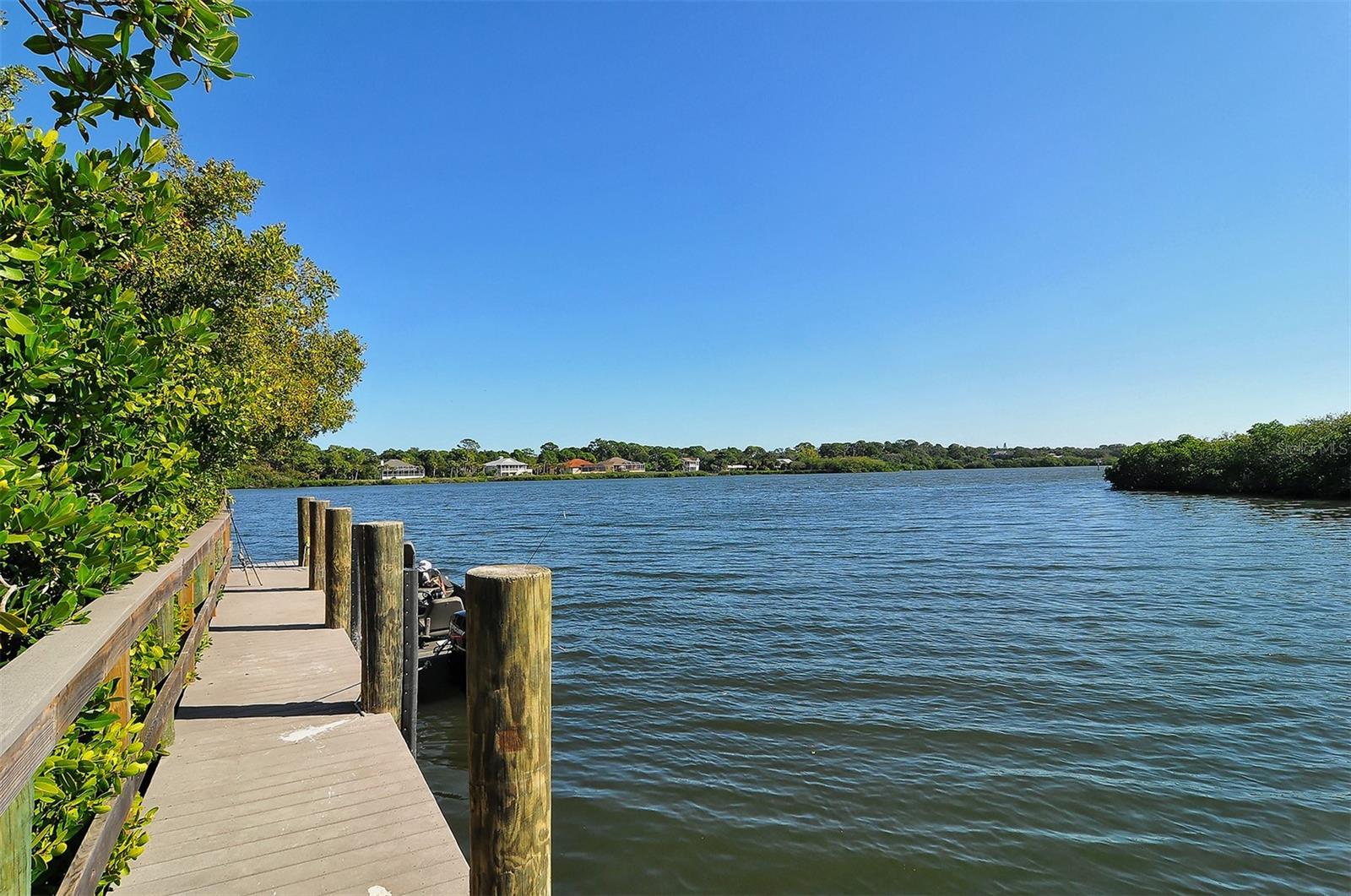 459 E BAFFIN DR