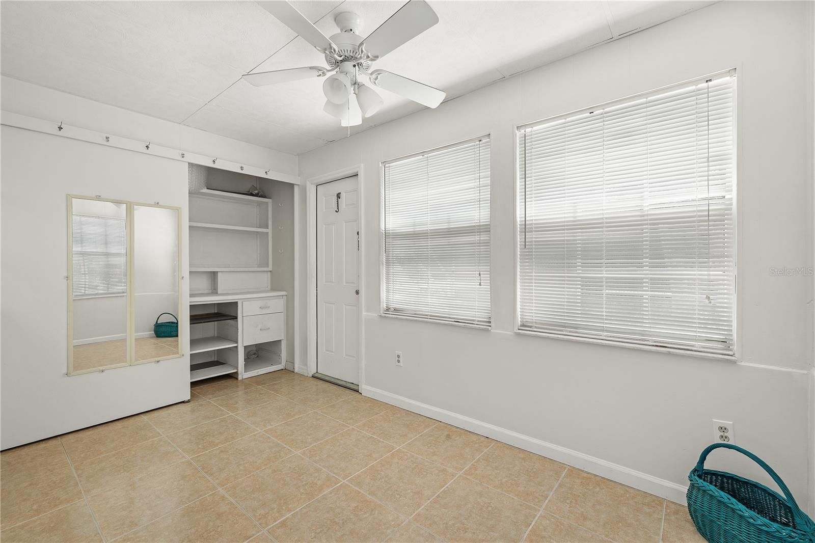 4158 TAMIAMI TRL #B-6, #B-6