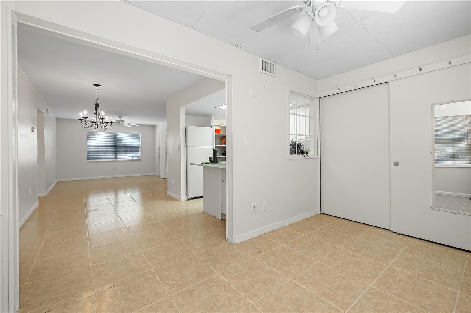 4158 TAMIAMI TRL #B-6, #B-6