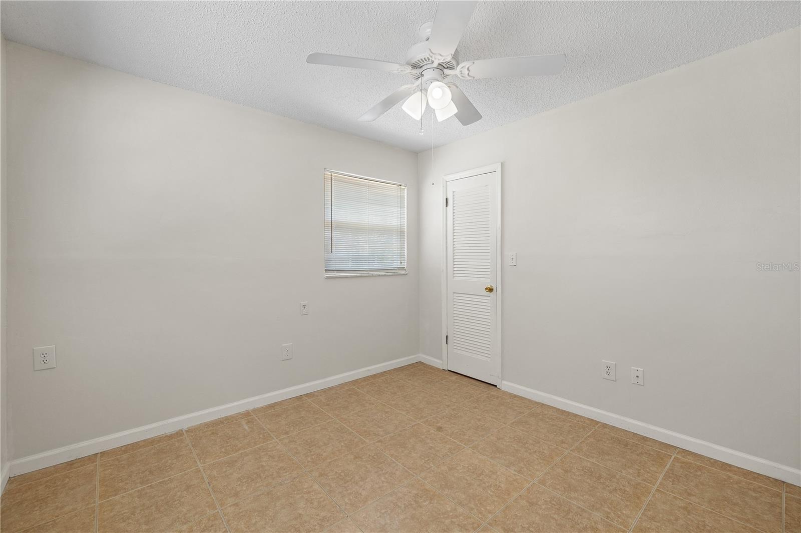 4158 TAMIAMI TRL #B-6, #B-6