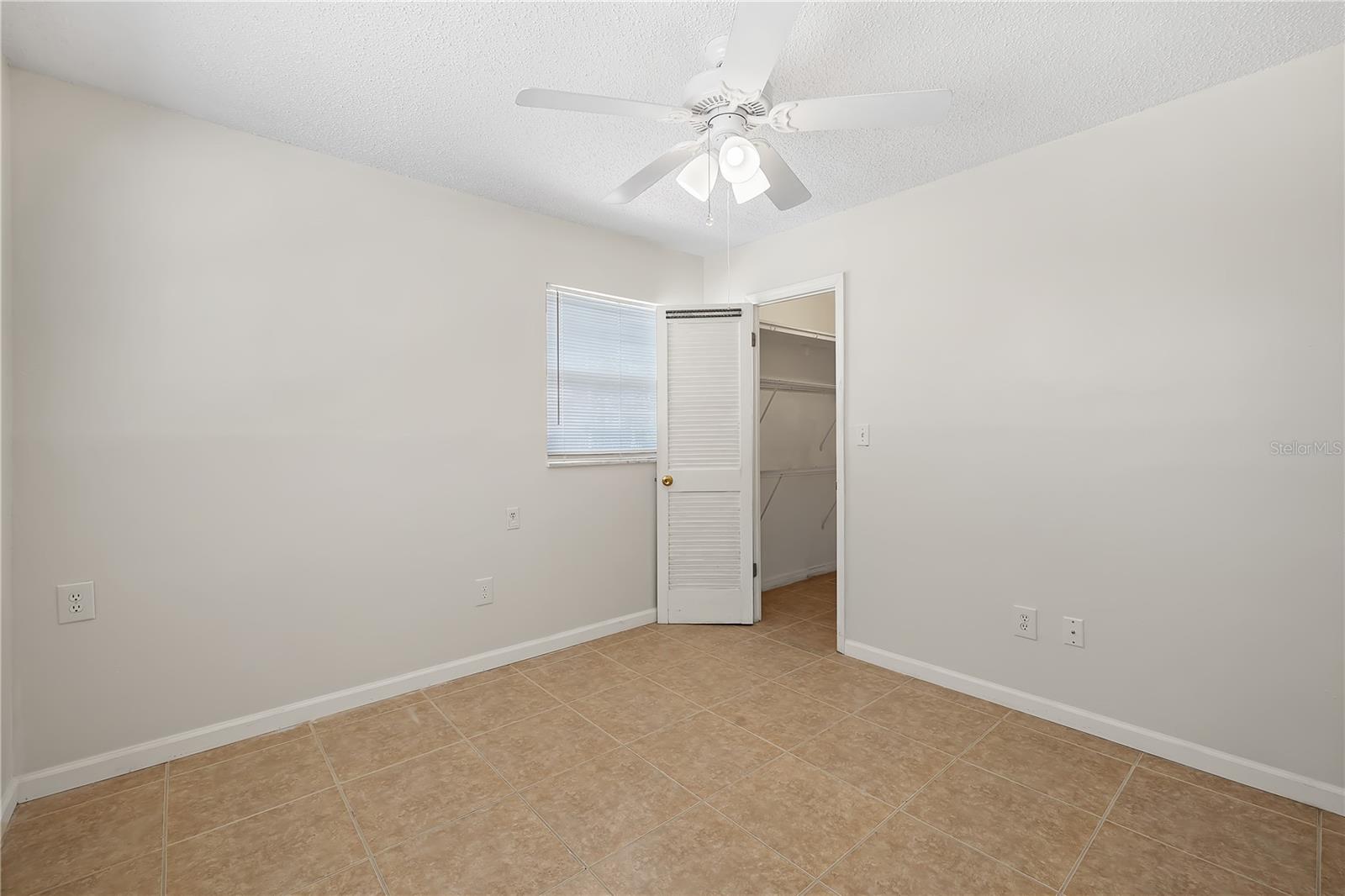 4158 TAMIAMI TRL #B-6, #B-6