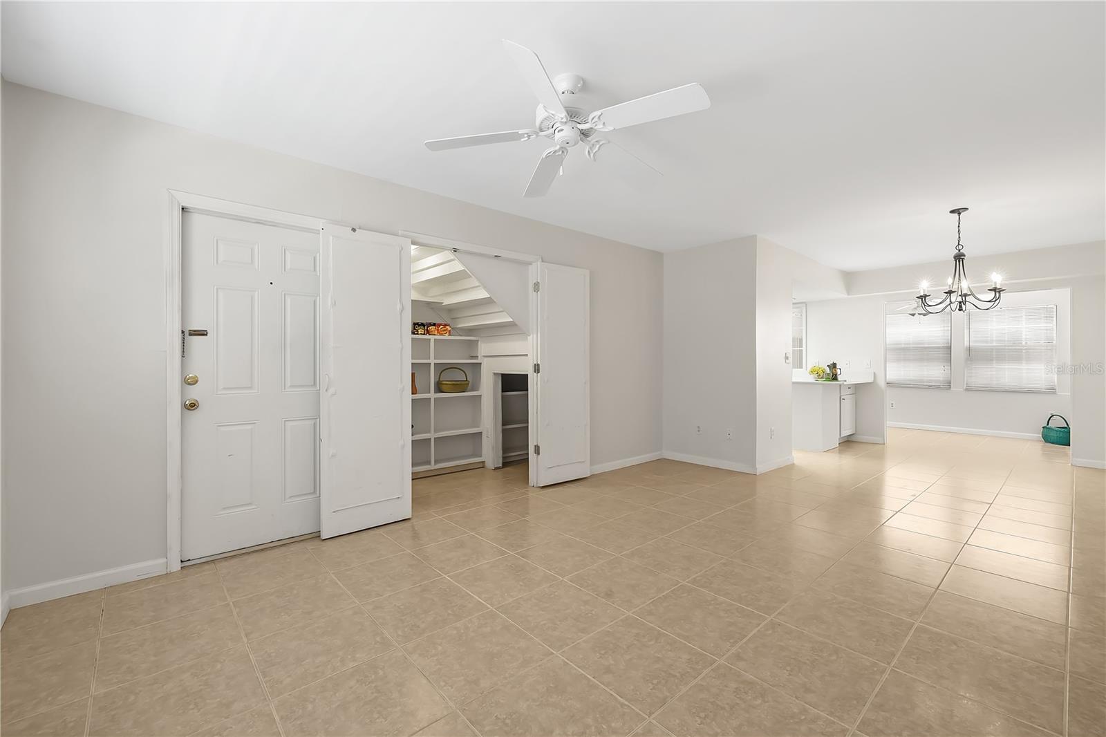 4158 TAMIAMI TRL #B-6, #B-6