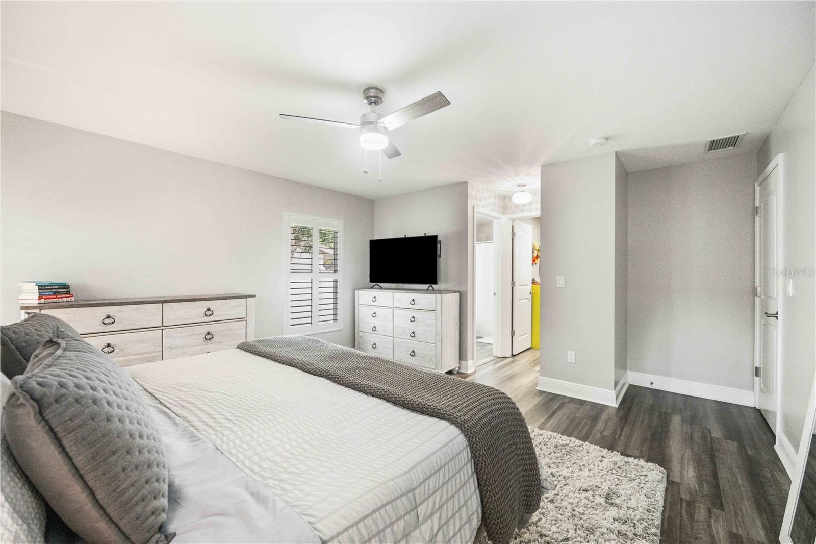 550 FOXGLOVE RD