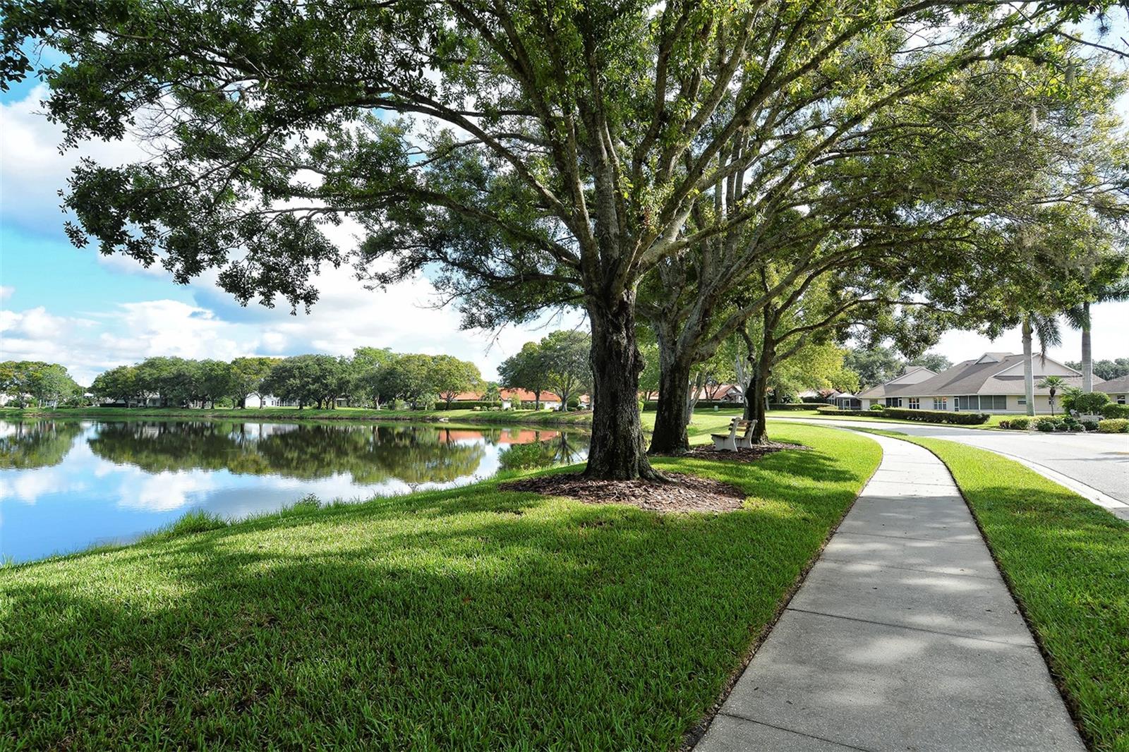 551 CATALINA ISLES CIR