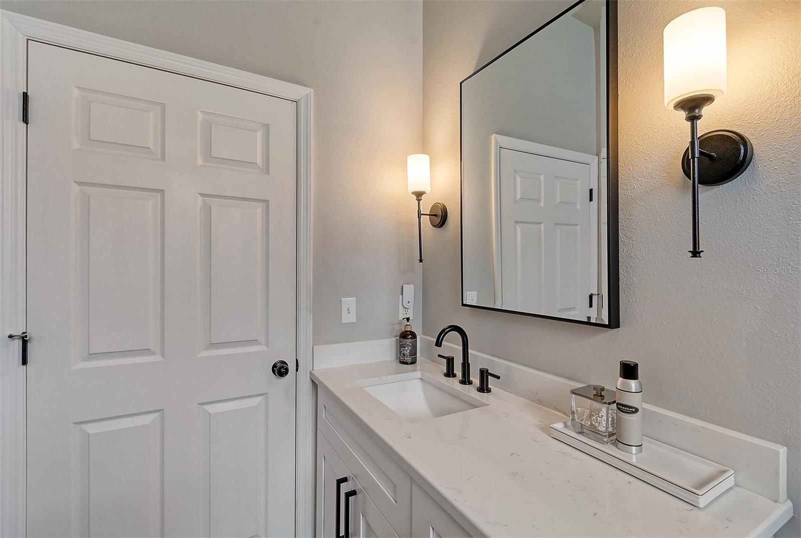 551 CATALINA ISLES CIR