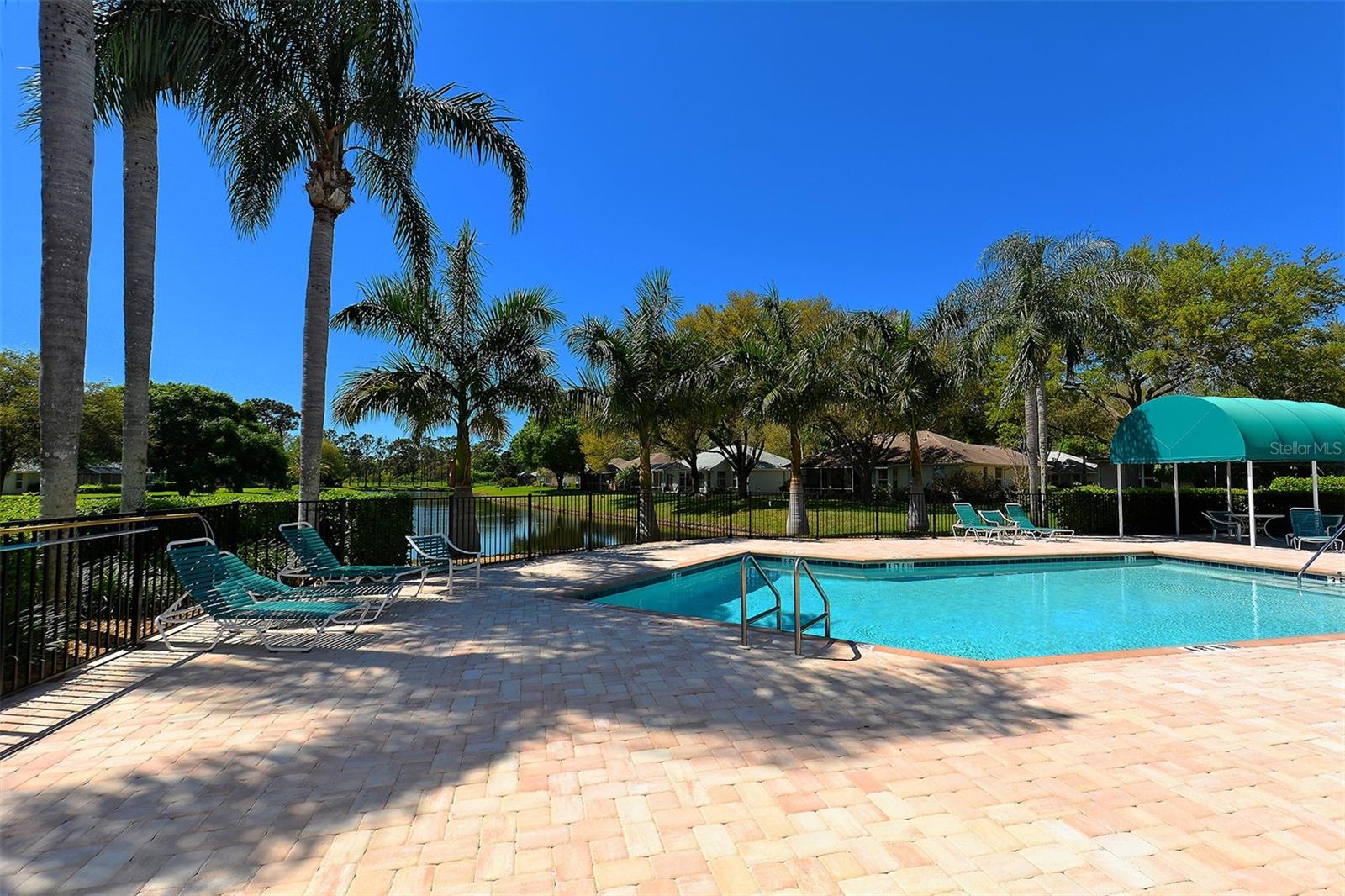 551 CATALINA ISLES CIR