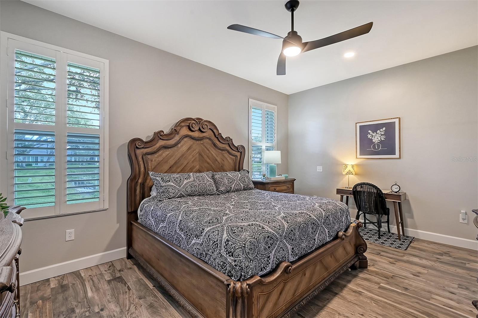 551 CATALINA ISLES CIR