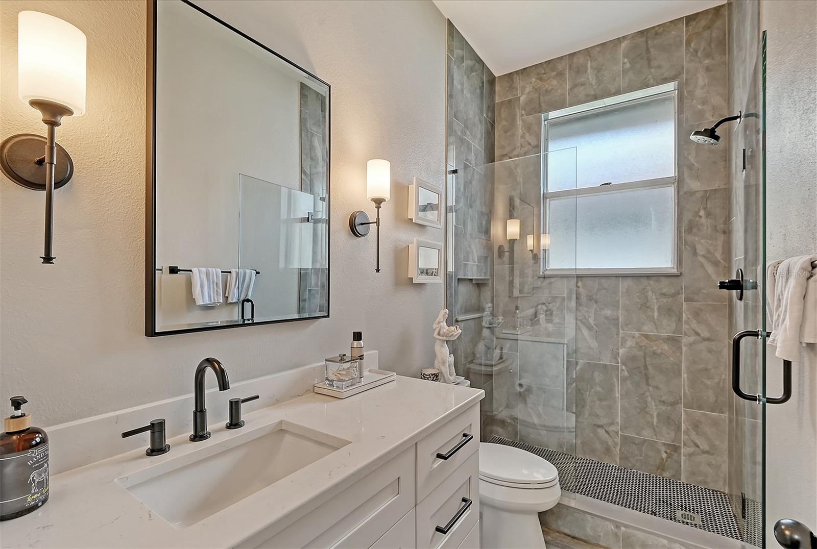 551 CATALINA ISLES CIR