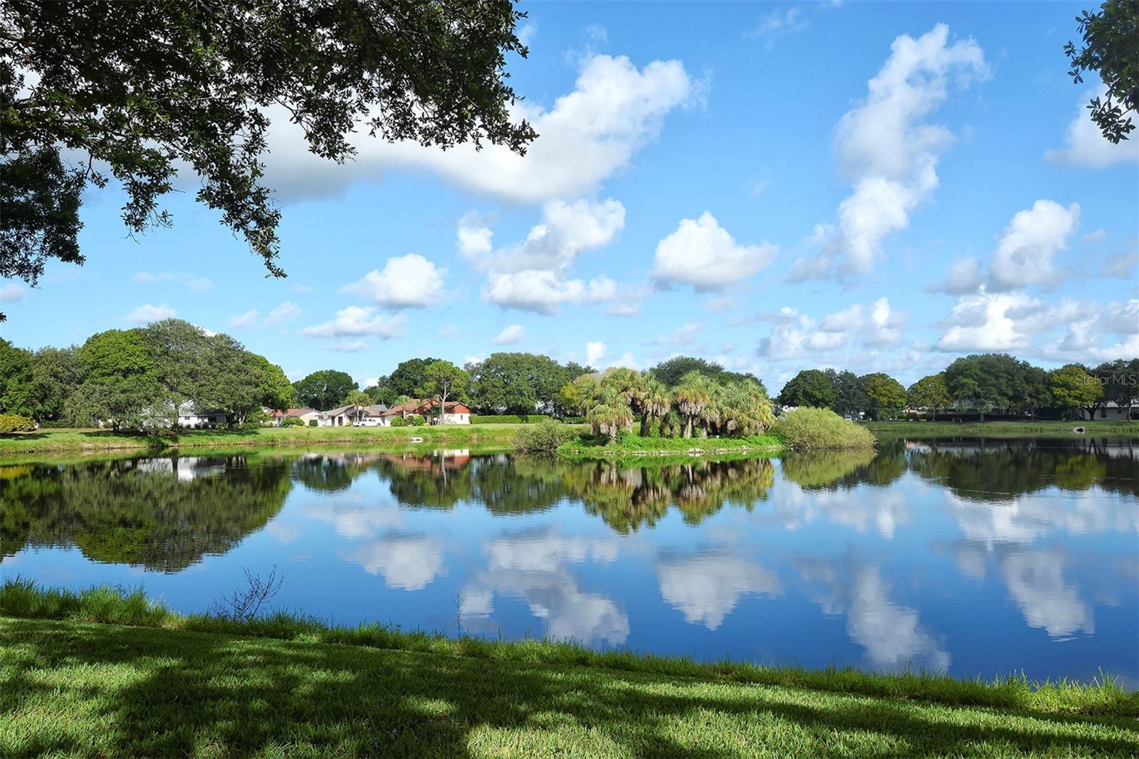 551 CATALINA ISLES CIR
