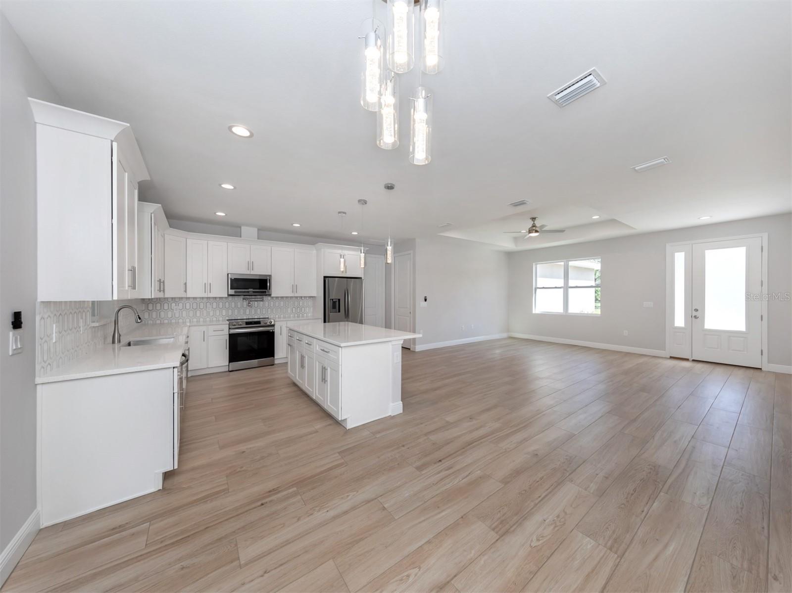87 CORY ST