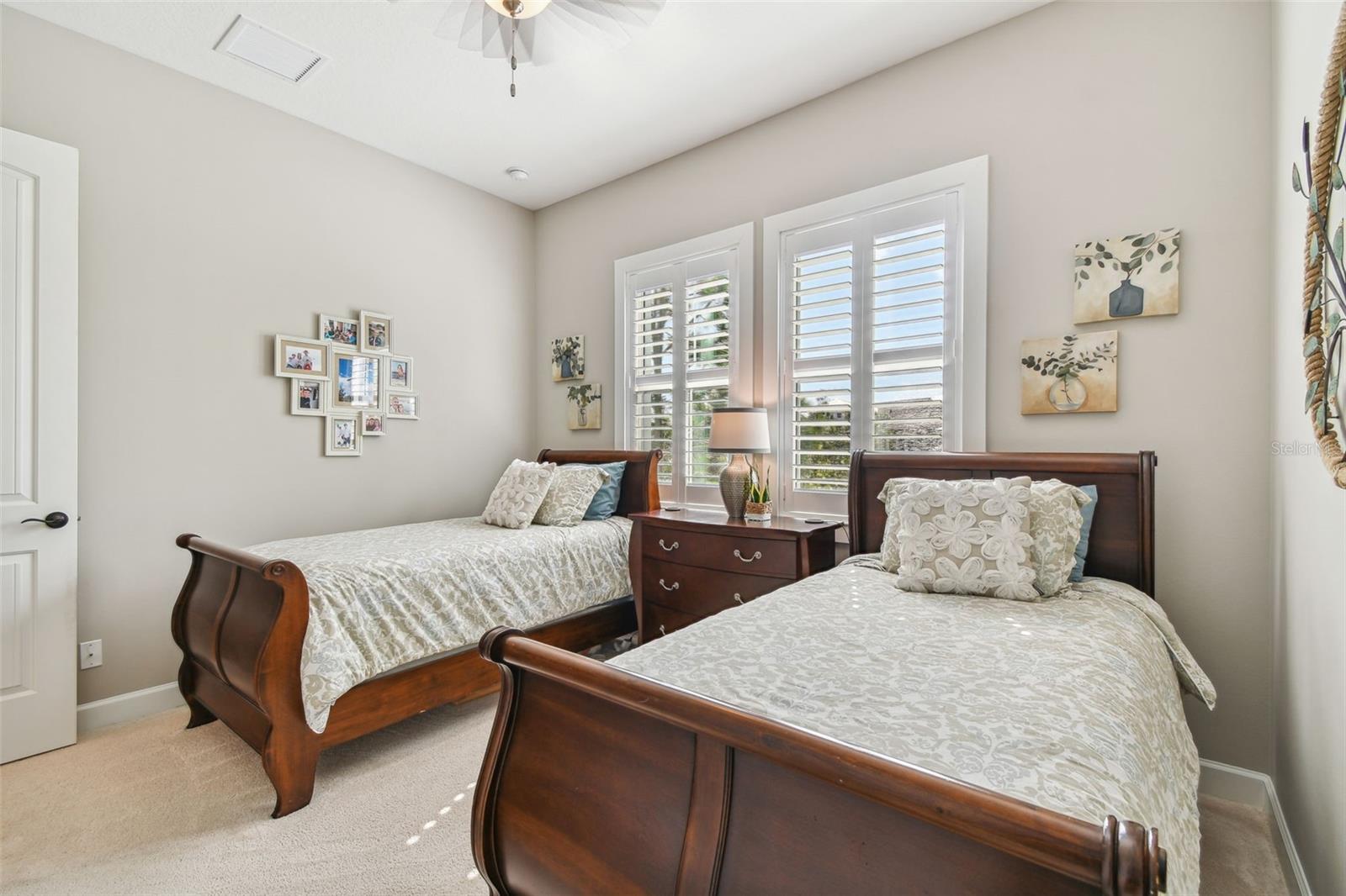 327 COMPASS POINT DR #202, #202