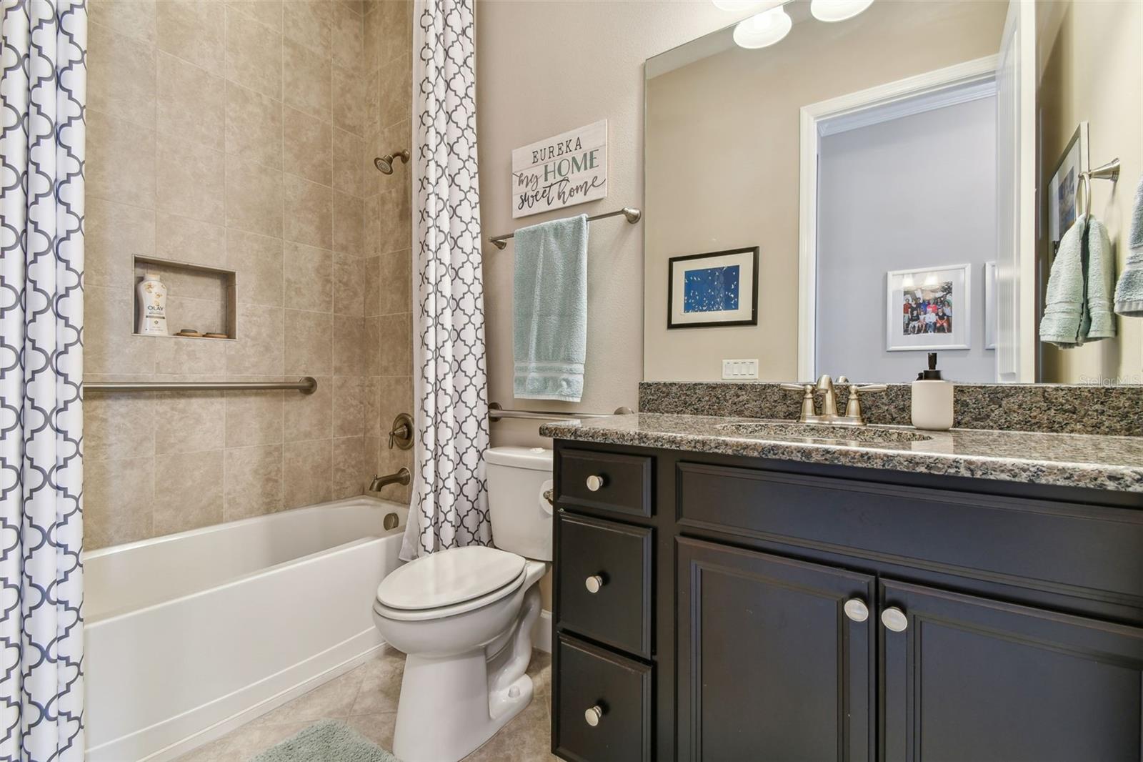 327 COMPASS POINT DR #202, #202