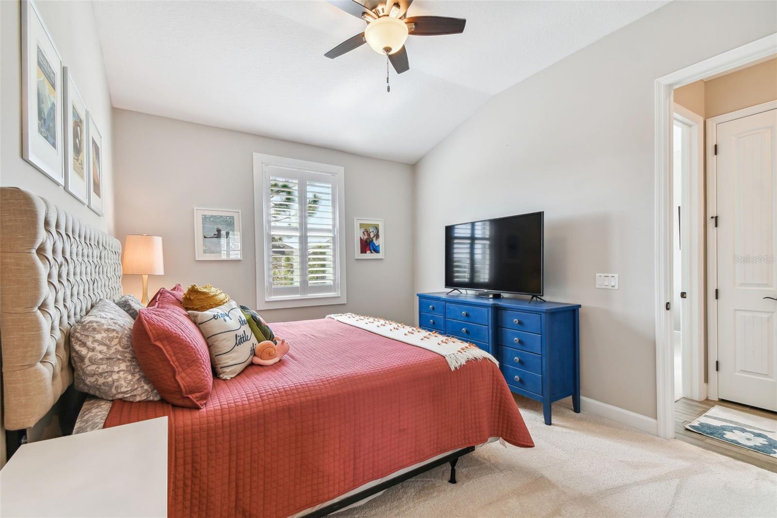 327 COMPASS POINT DR #202, #202