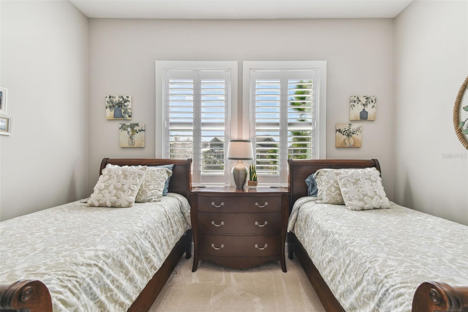 327 COMPASS POINT DR #202, #202