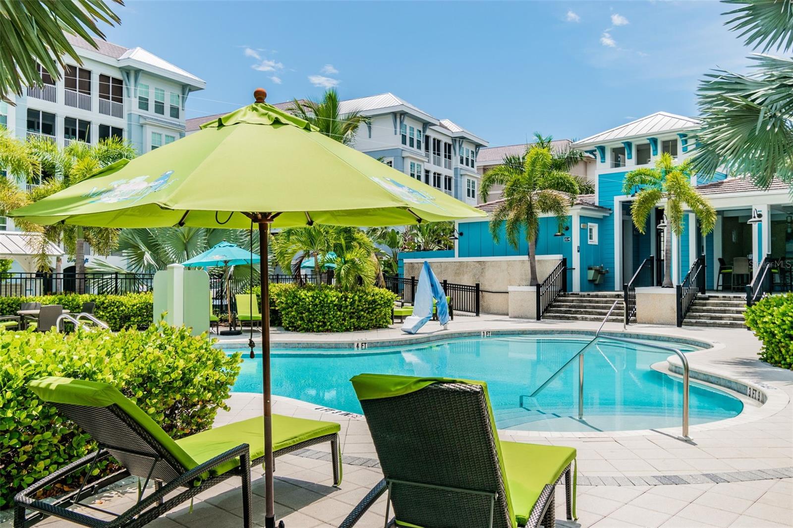327 COMPASS POINT DR #202, #202