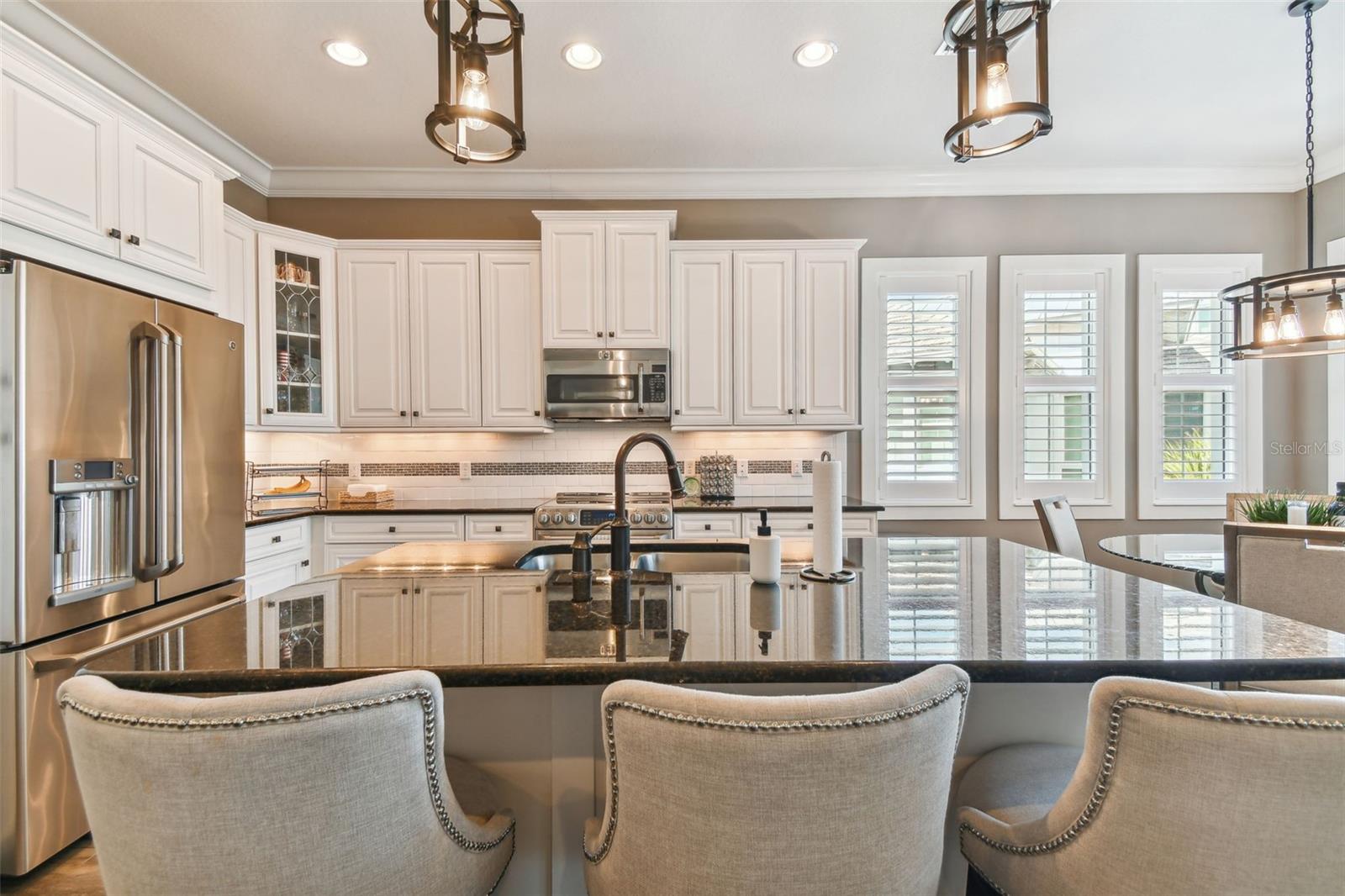 327 COMPASS POINT DR #202, #202