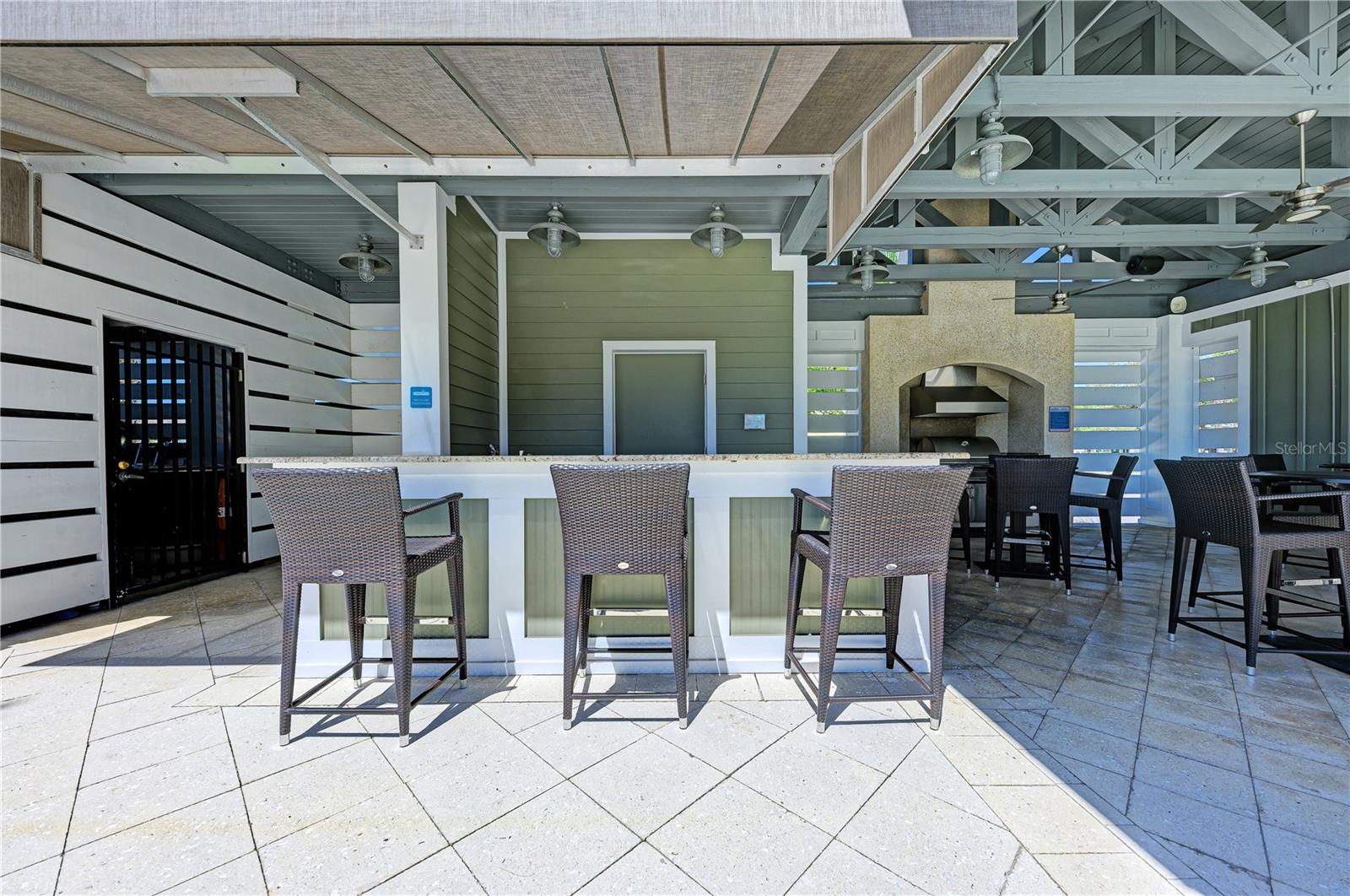 327 COMPASS POINT DR #202, #202