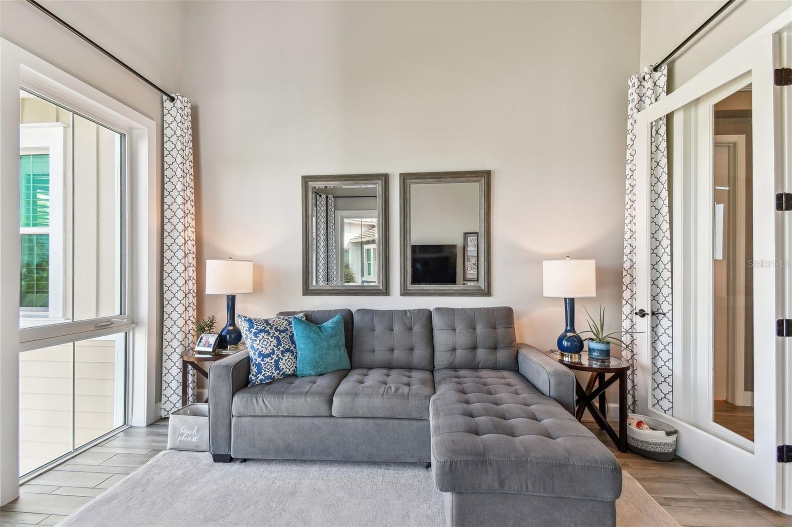 327 COMPASS POINT DR #202, #202