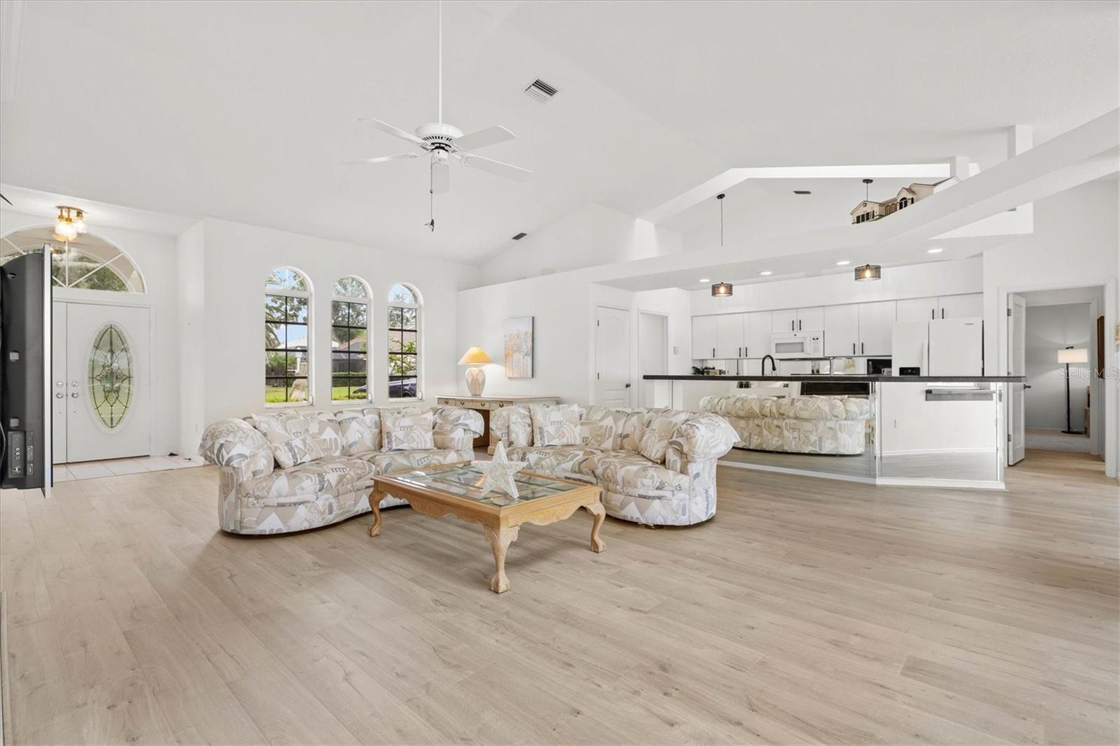 509 PARK ESTATES SQ