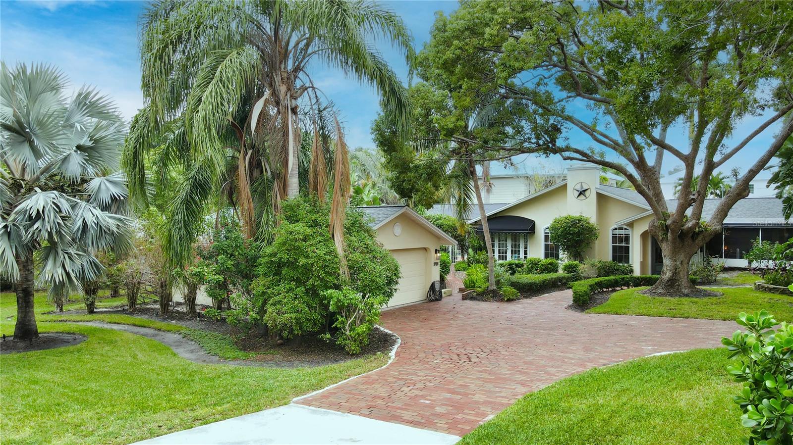 1723 SPRING CREEK DR