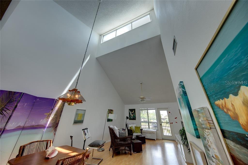 255 FENWICK DR #20, #20