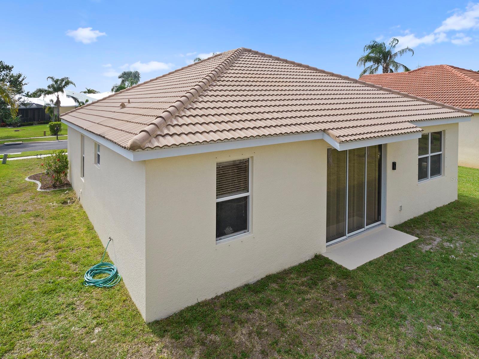 6380 FALCON LAIR DR