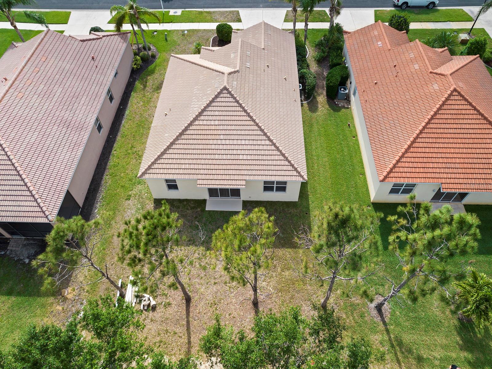 6380 FALCON LAIR DR