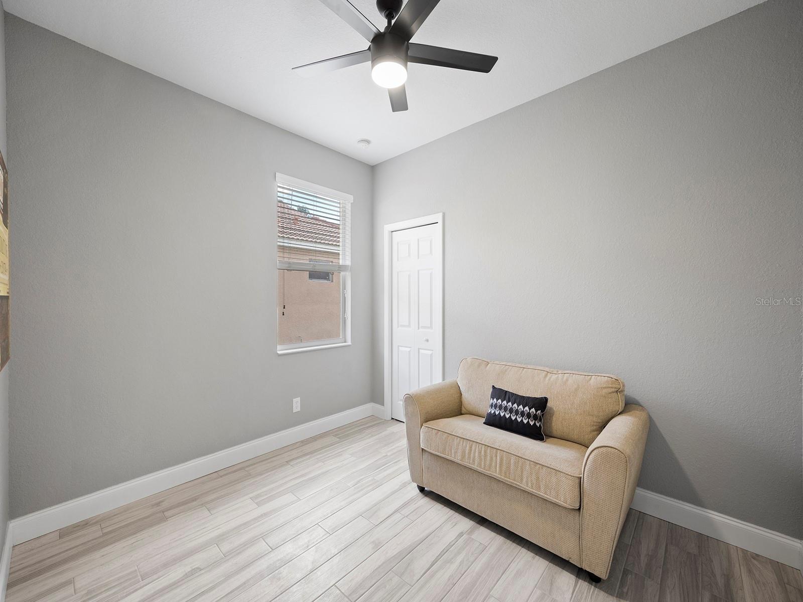6380 FALCON LAIR DR