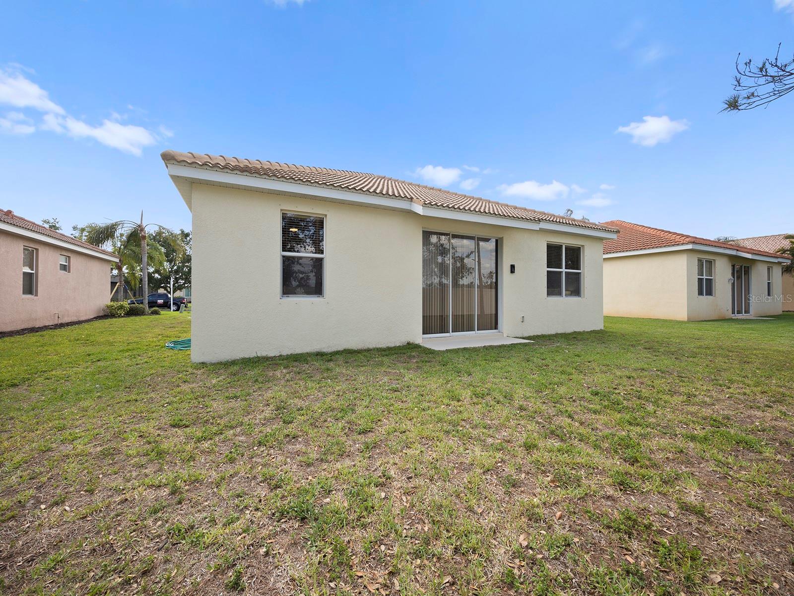 6380 FALCON LAIR DR