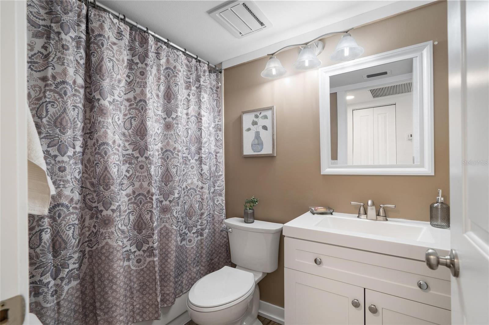 105 WEXFORD CT #142, #142
