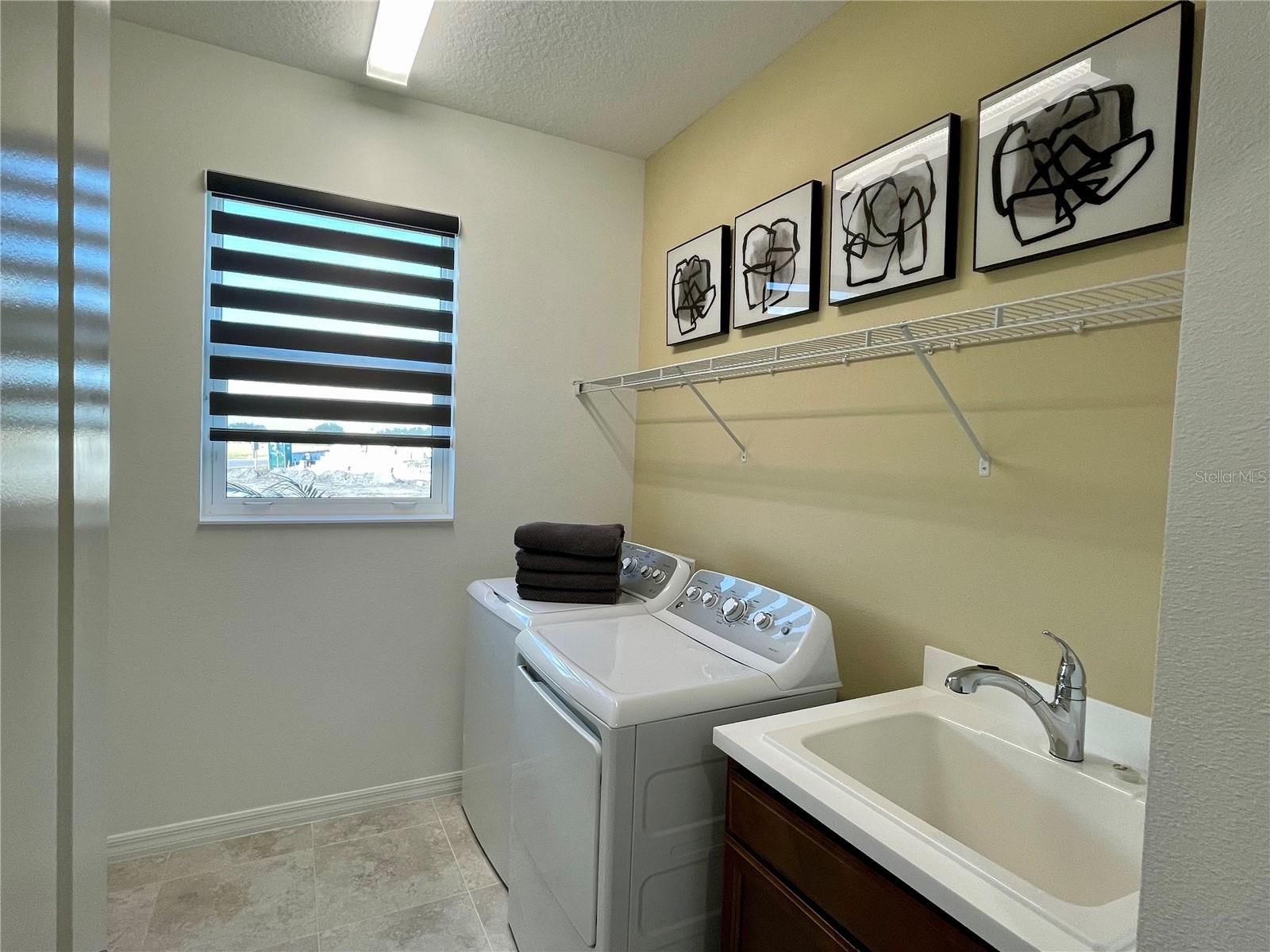 1011 WATERLINE CT