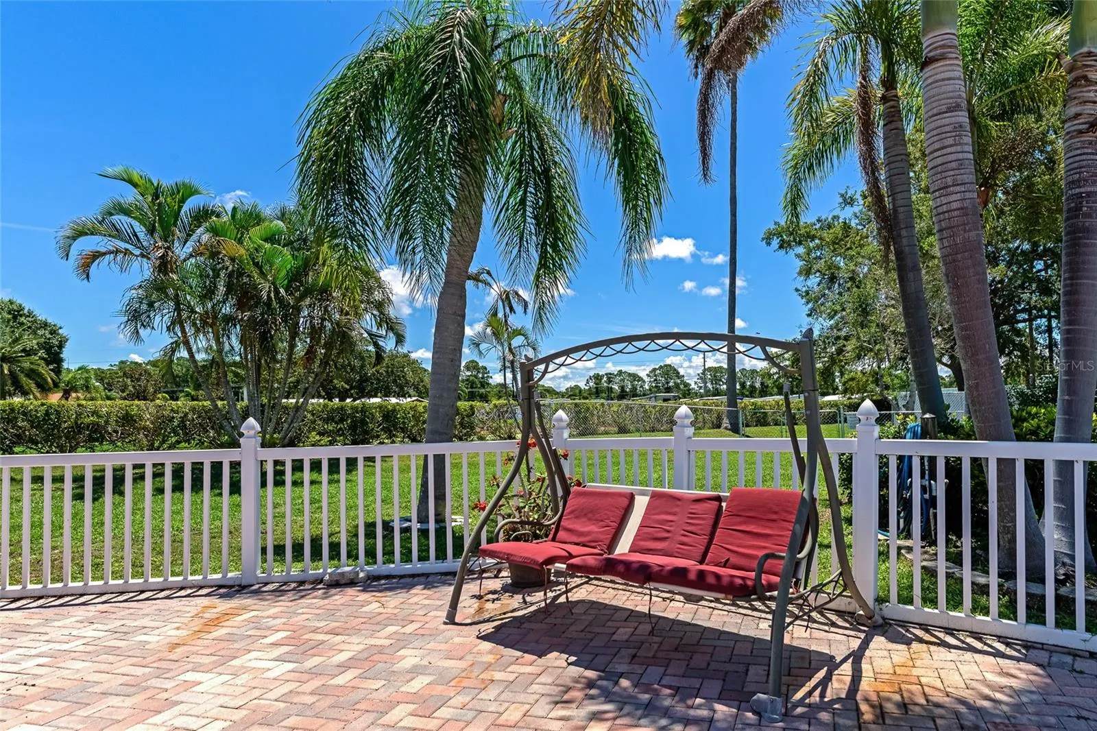 191 PALM AIR DR