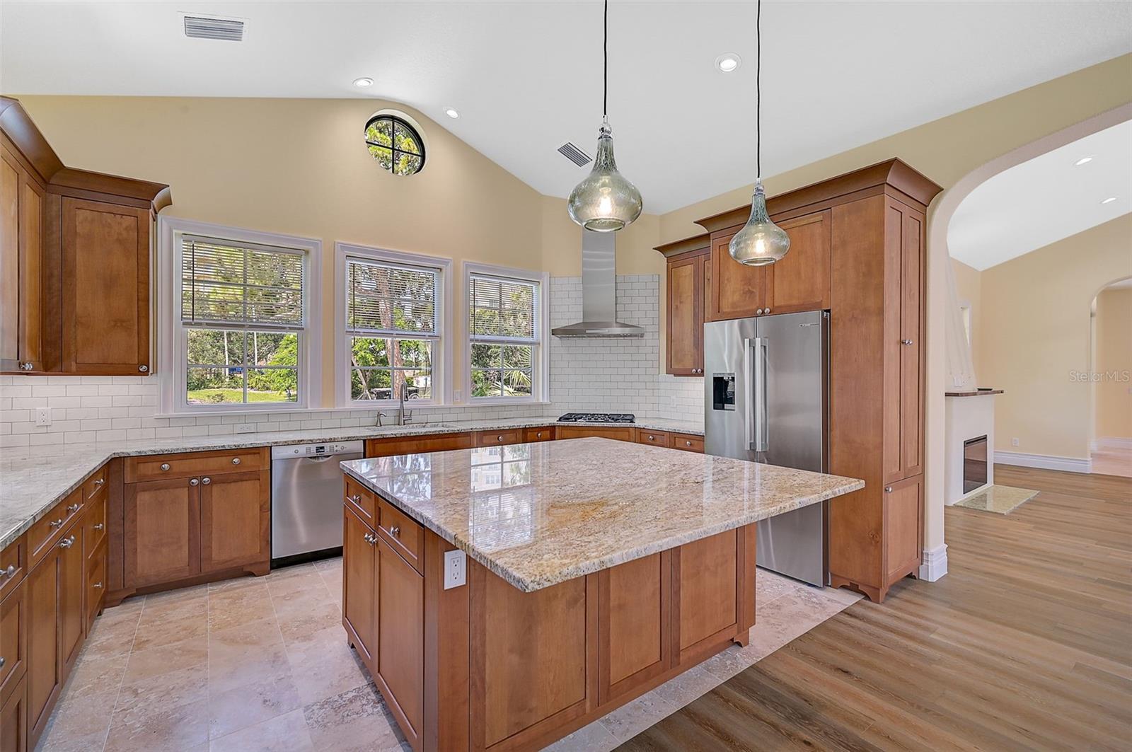 360 N POINT RD