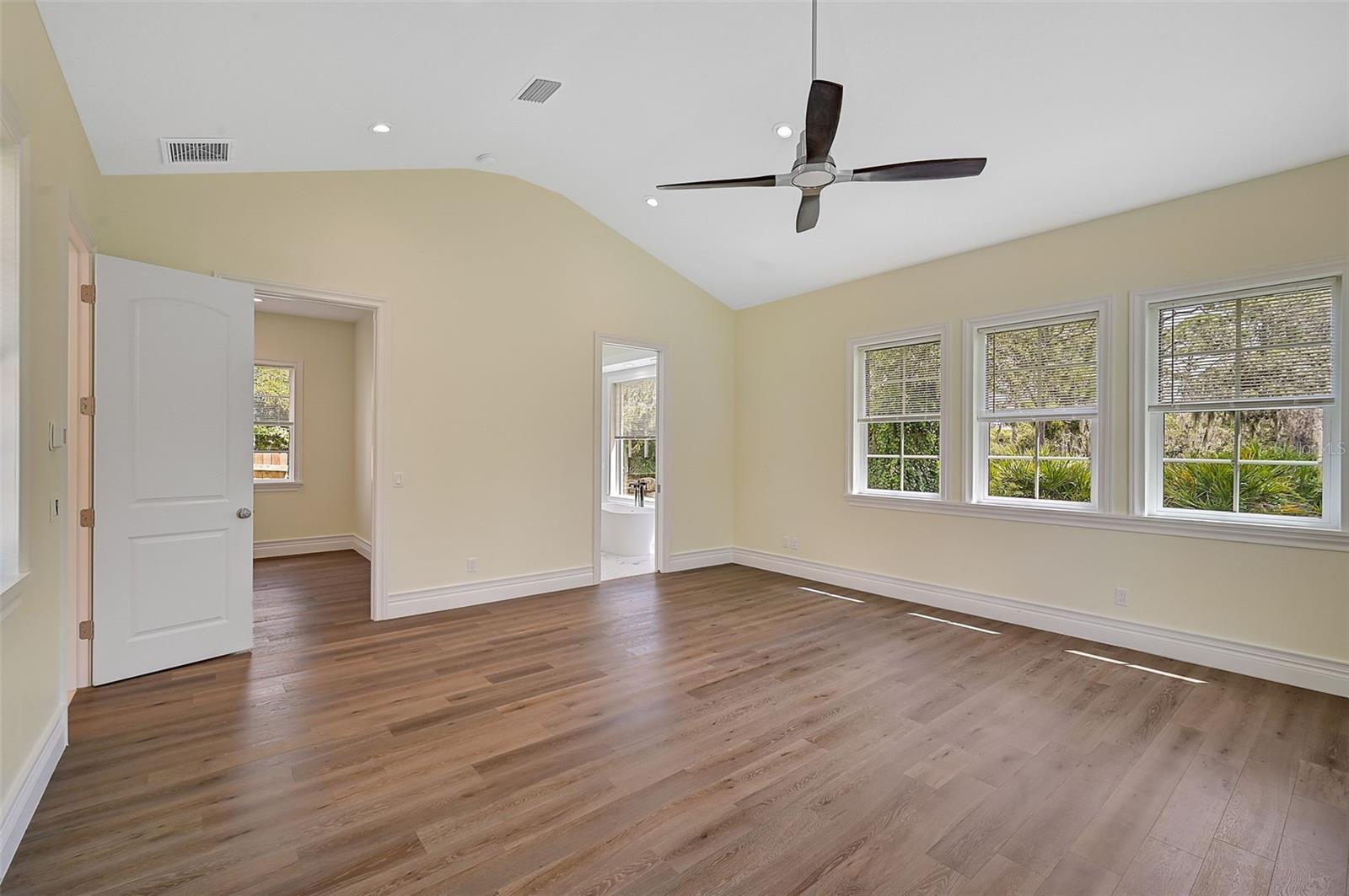 360 N POINT RD