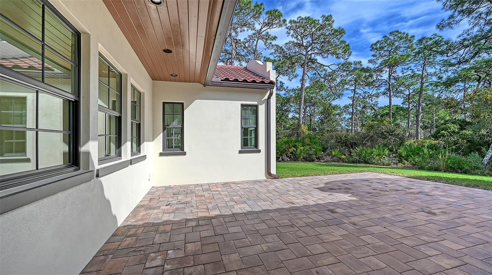 360 N POINT RD