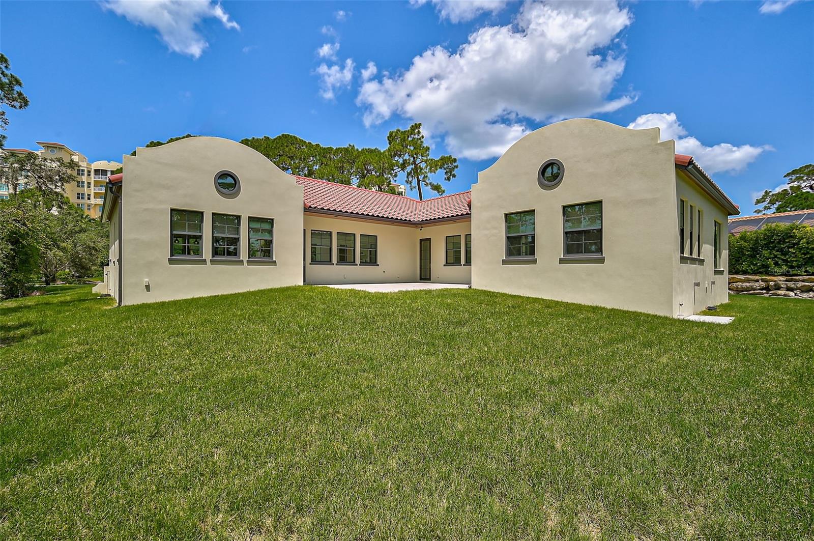 360 N POINT RD