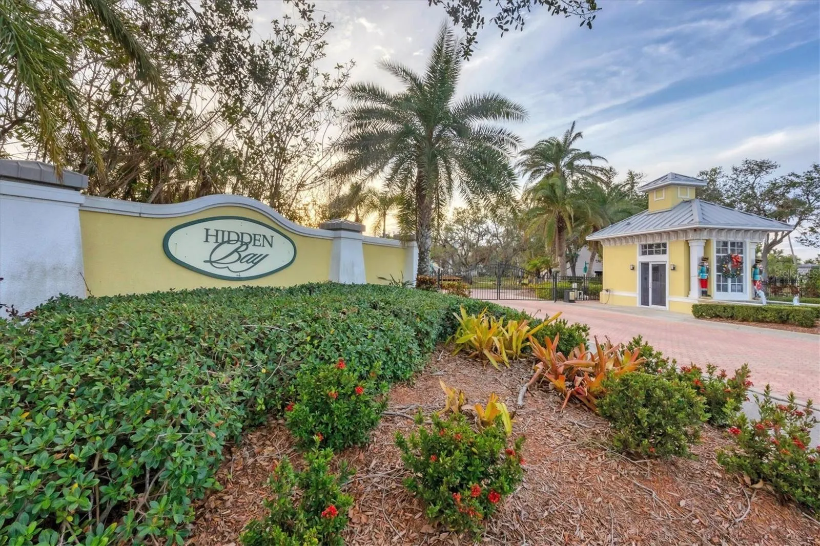 294 HIDDEN BAY DR #203, #203