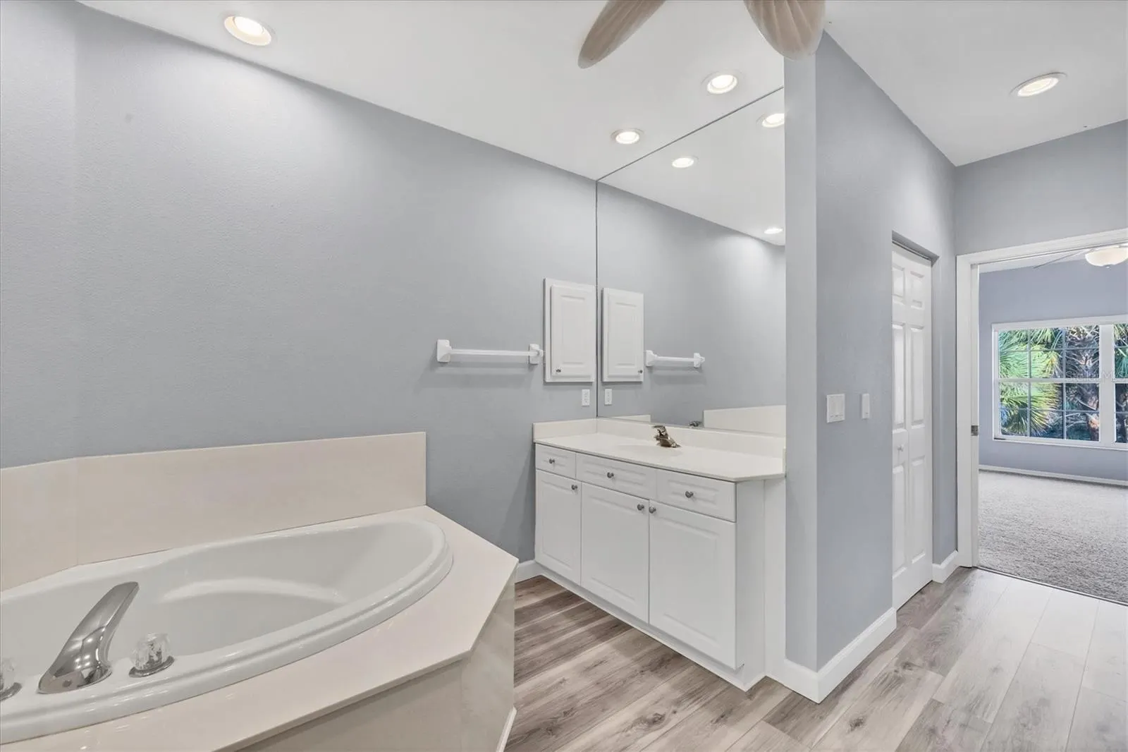 294 HIDDEN BAY DR #203, #203