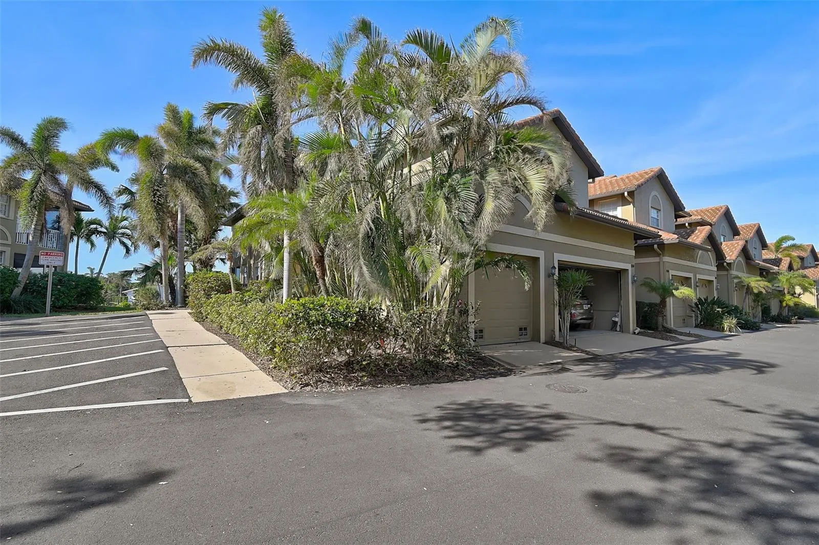 2251 JESSIE HARBOR DR #2101, #2101