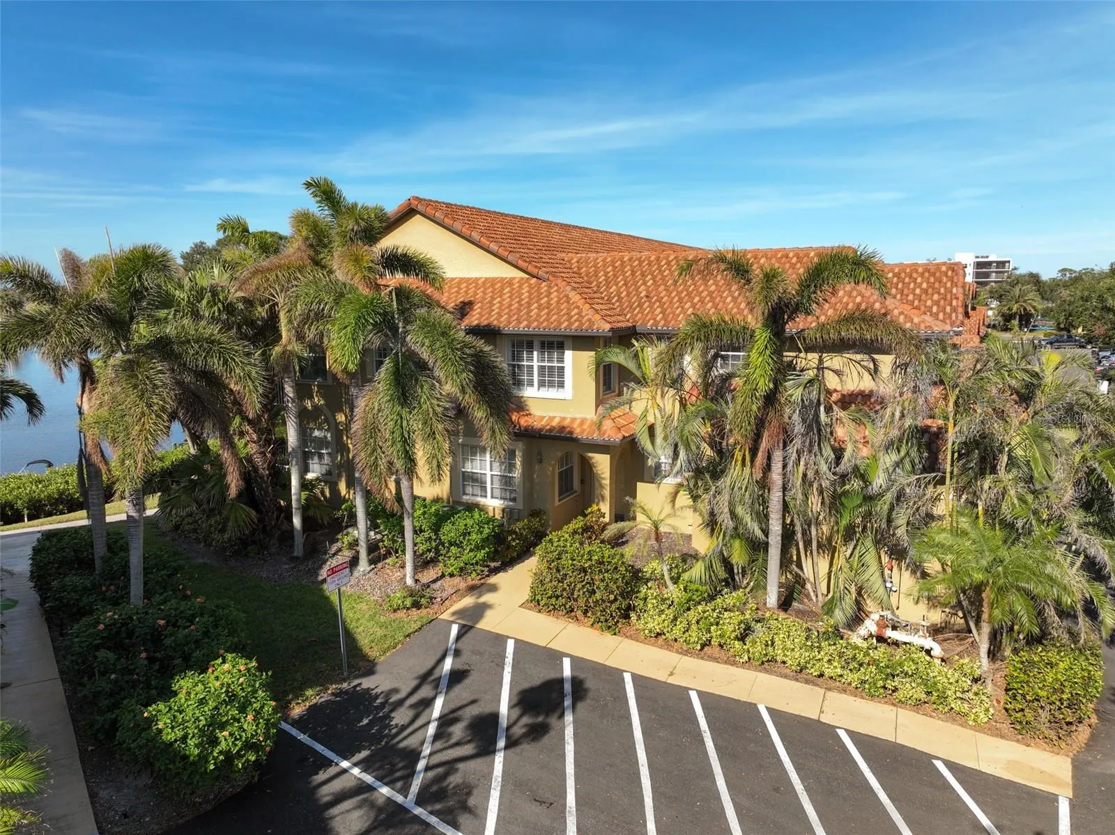 2251 JESSIE HARBOR DR #2101, #2101