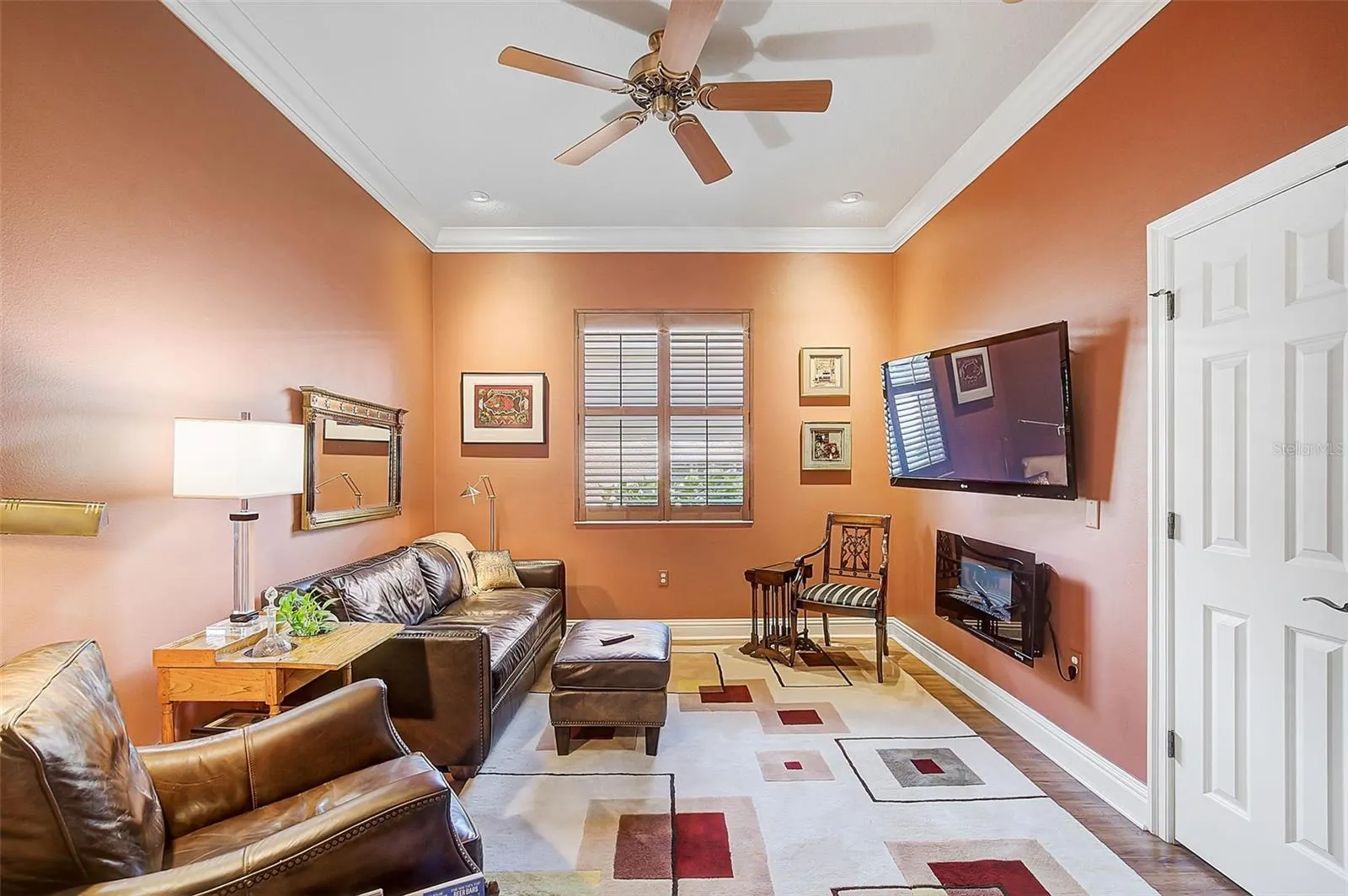 293 TURQUOISE LN