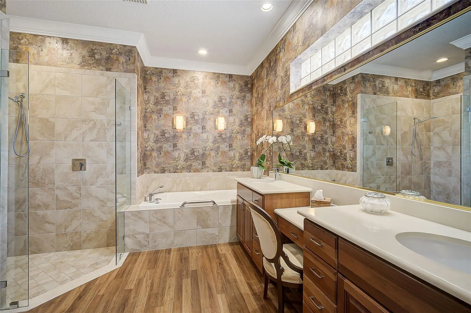293 TURQUOISE LN