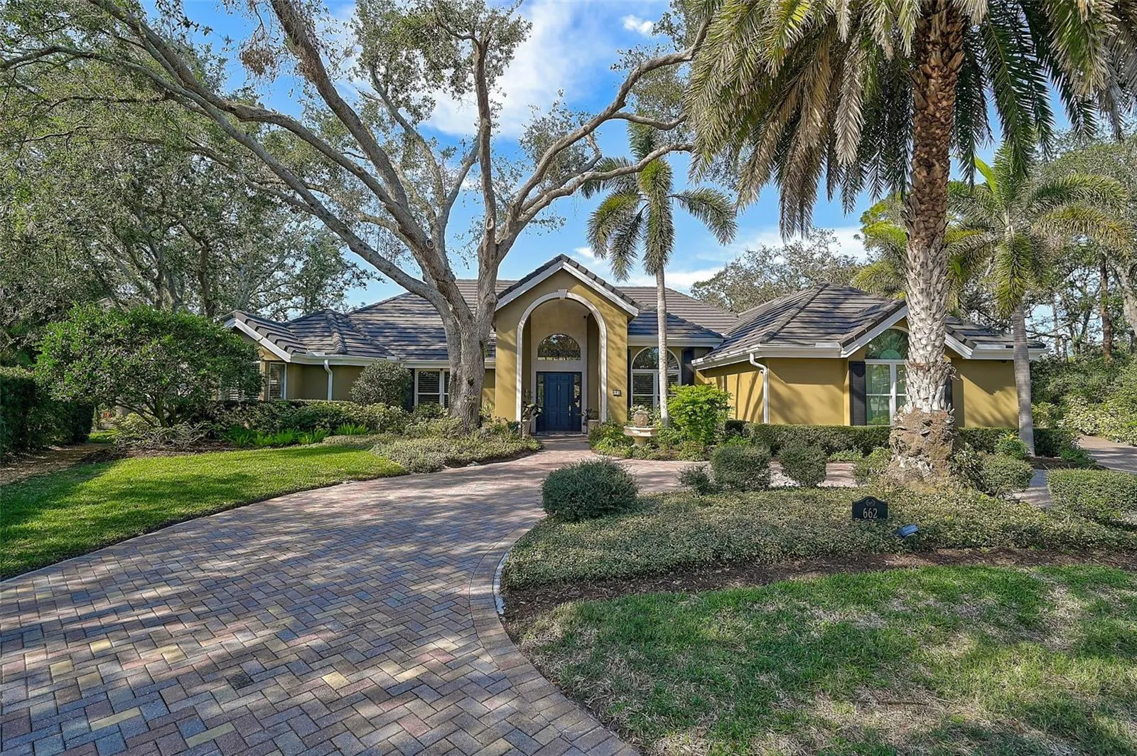 662 FERNWALK LN