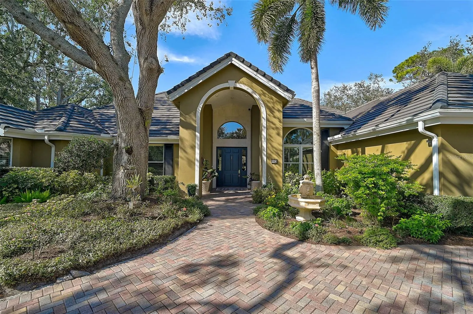 662 FERNWALK LN