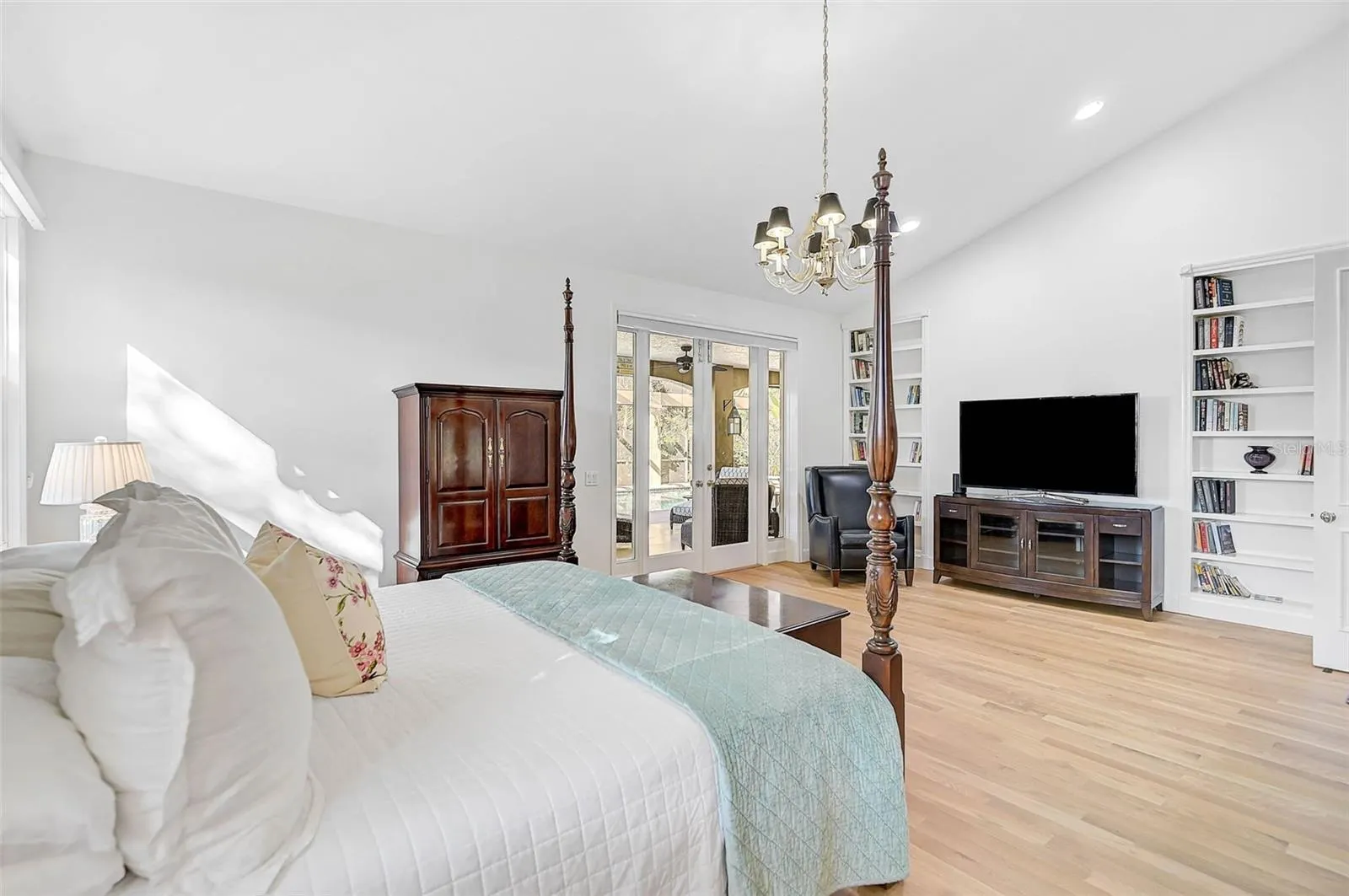 662 FERNWALK LN