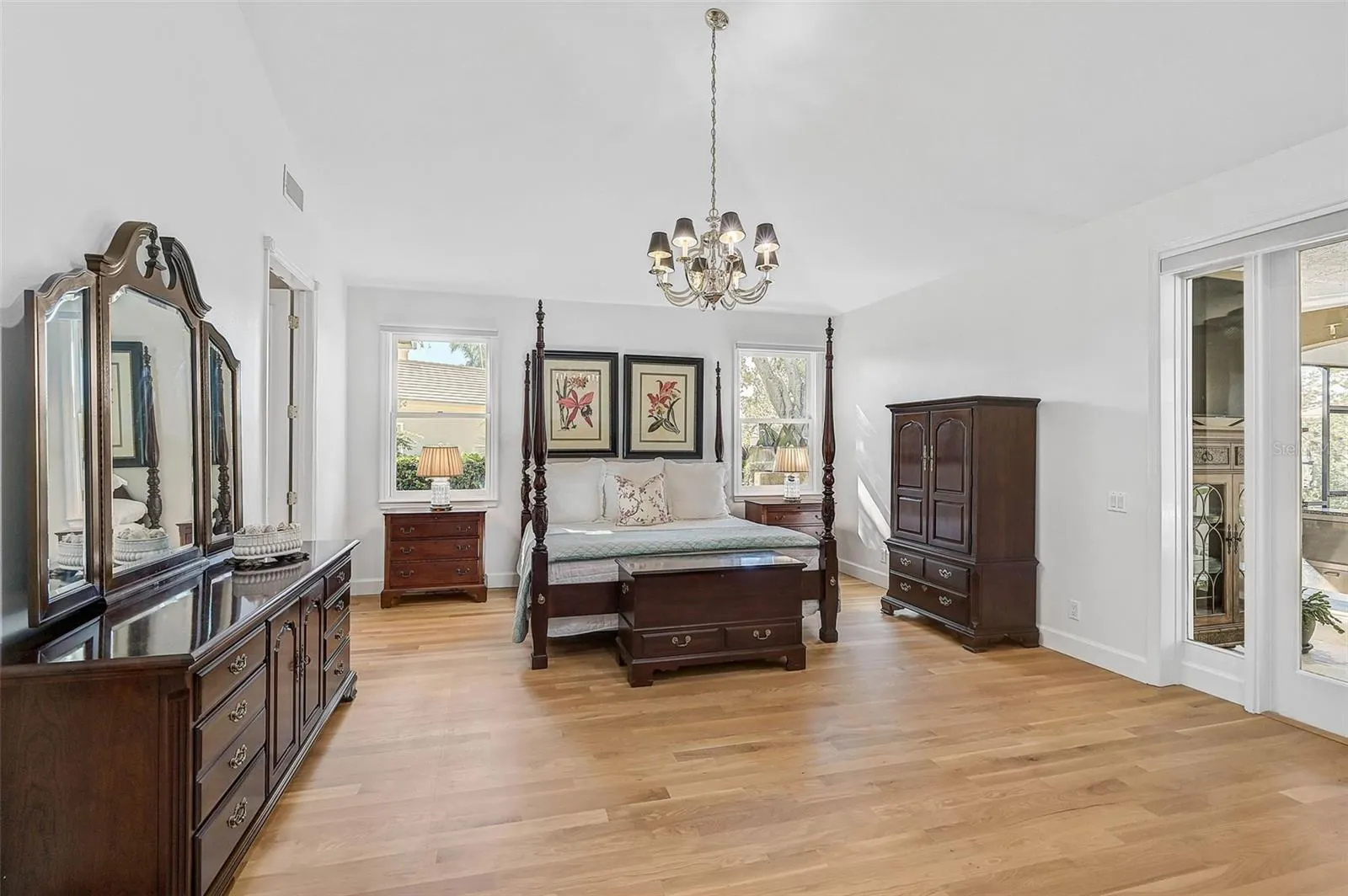662 FERNWALK LN