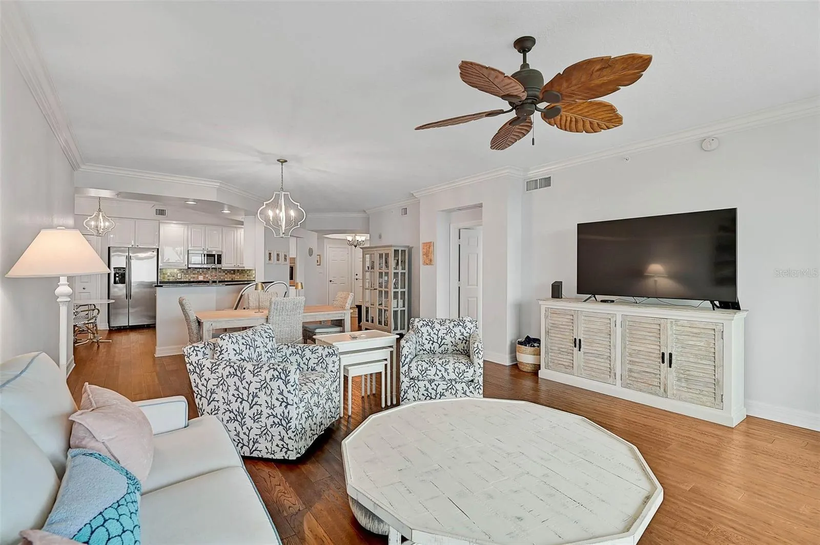 385 N POINT RD #402 #402
