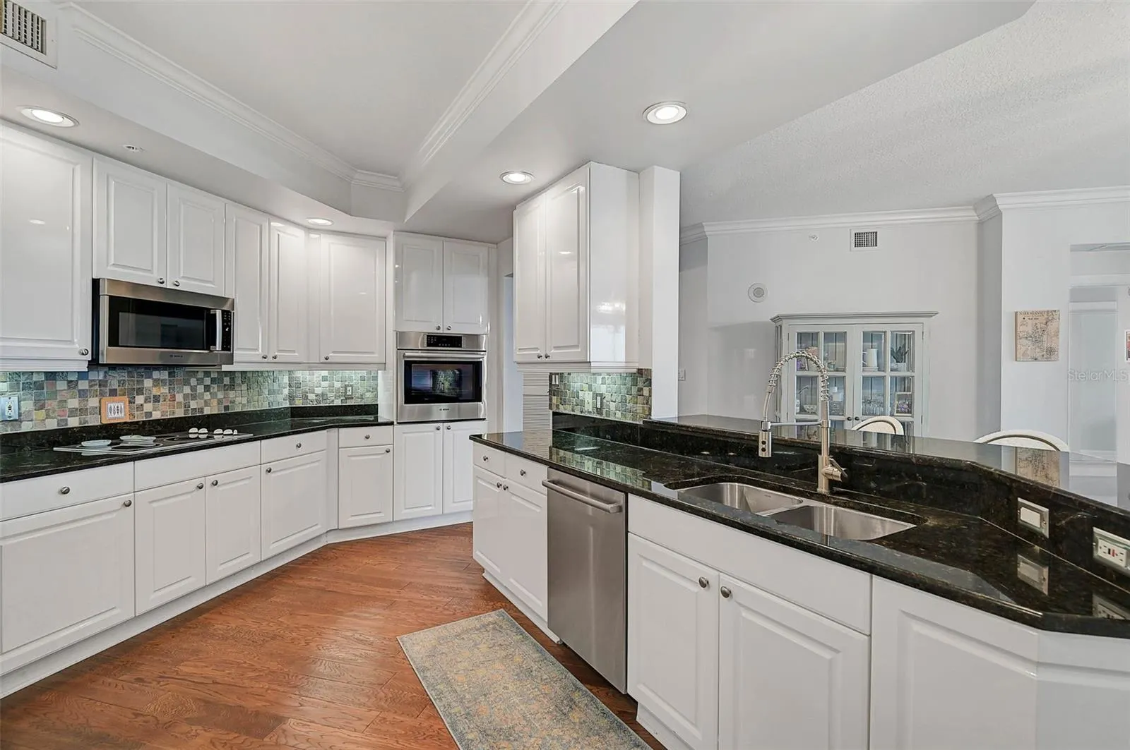 385 N POINT RD #402 #402
